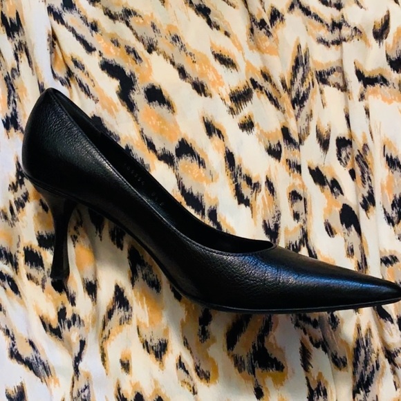 Gucci black leather heels - Picture 2 of 5